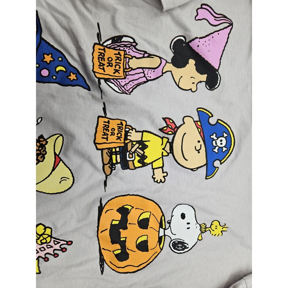 Peanuts Halloween Shirt Adult XL Trick Or Treat Snoopy Charlie Brown Sally - Picture 2 of 5